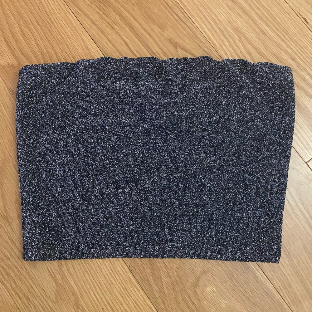 Charlotte Russe sparkly tube top Size Small🖤🤍